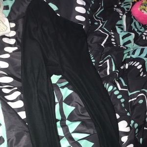 Black leggings